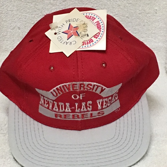 UNLV Rebels Vintage SnapBack 90’s Cap Hat Red NCAA - Picture 4 of 7
